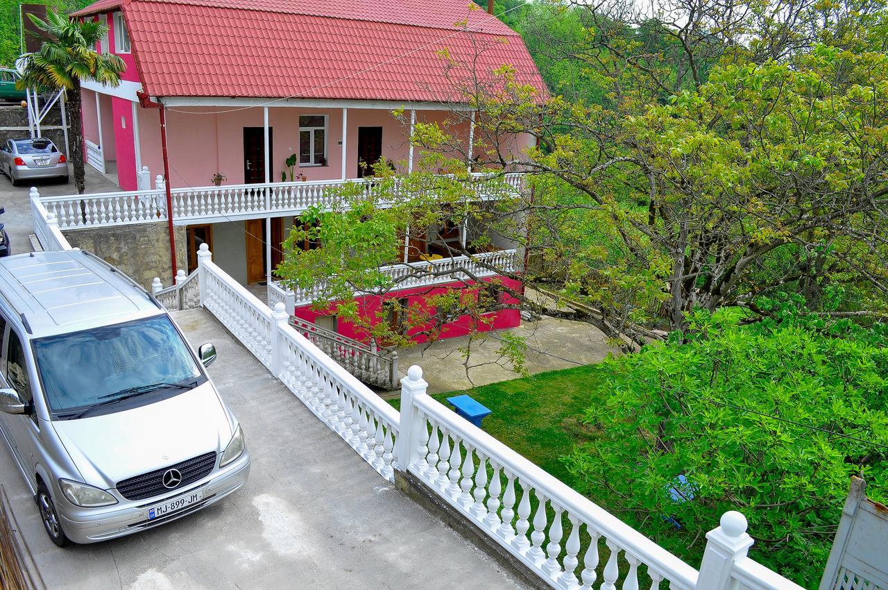 Sofia Guest House Kʼutʼaisi Exterior foto